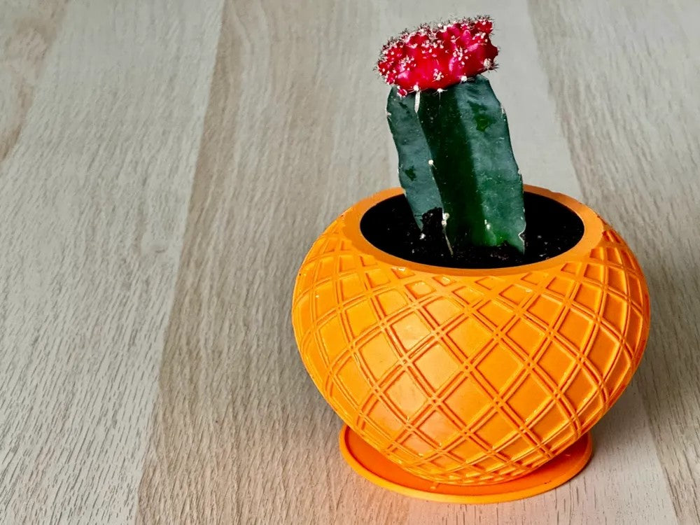 flower pot with polygons