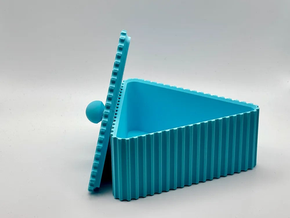 triangular box