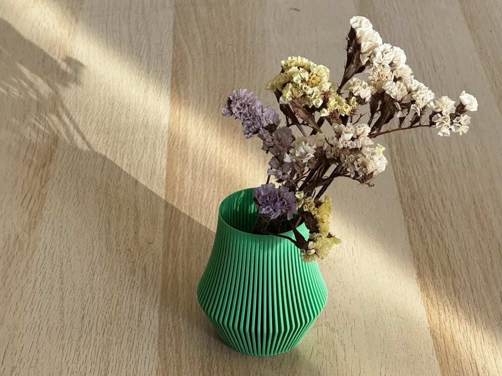 ribbed spiral vase