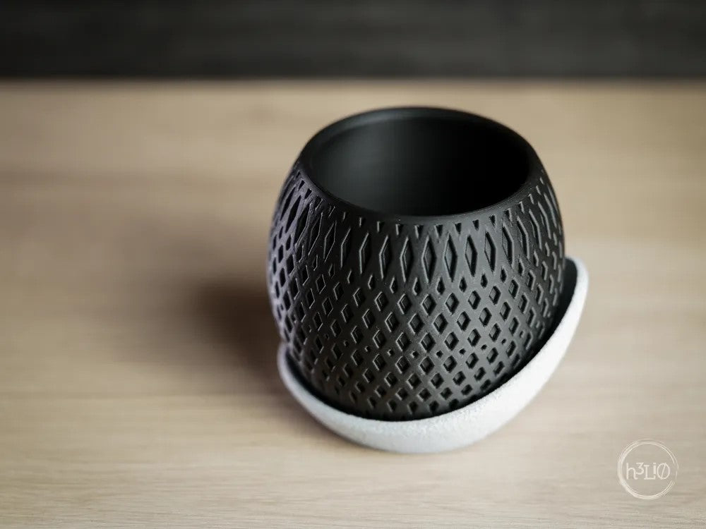 vertex · planter with wrap around plate