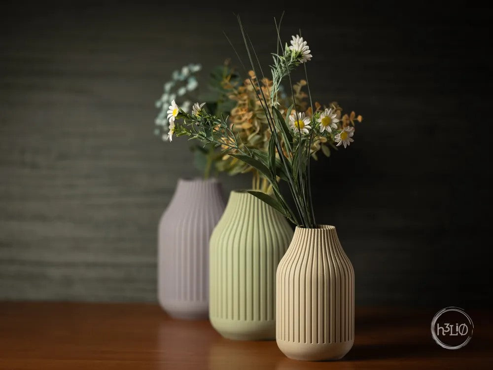 strata · vase