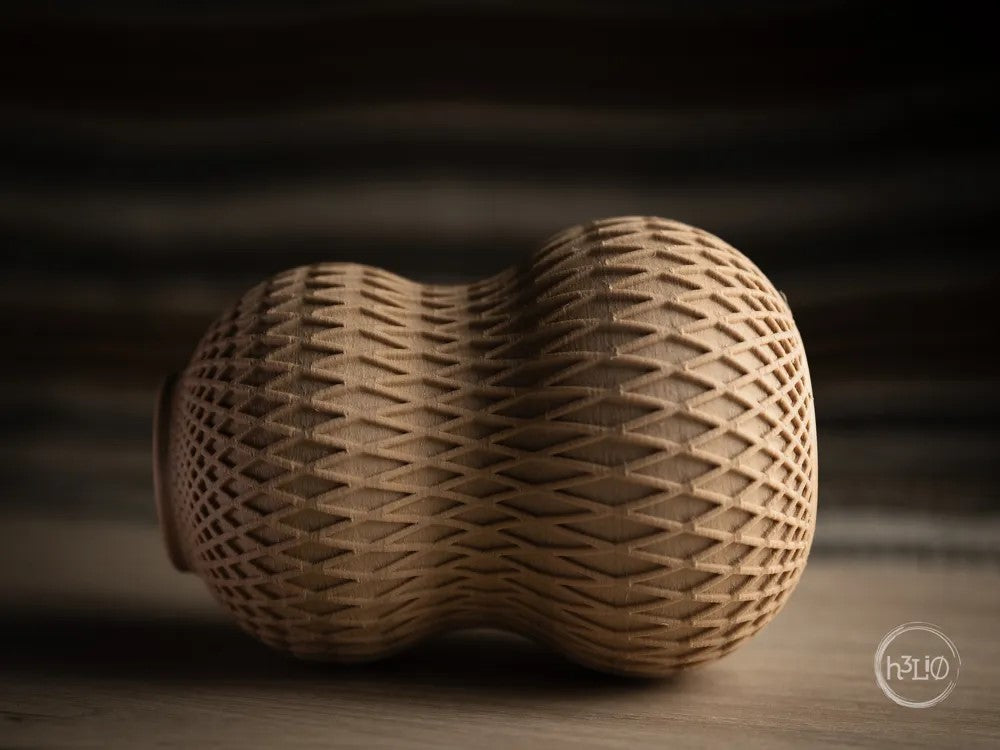 facet · vase