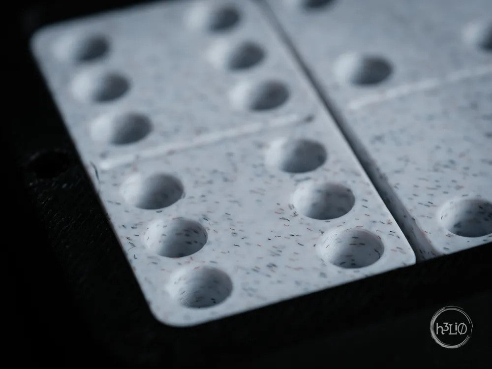 dominoes