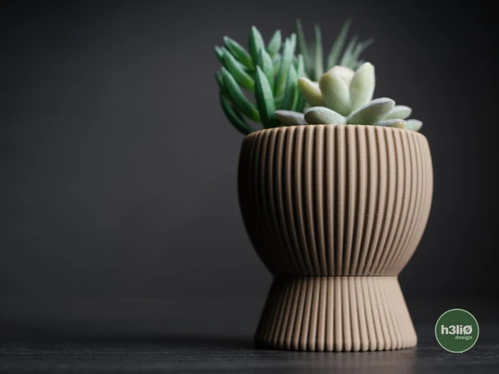 tundra · planter