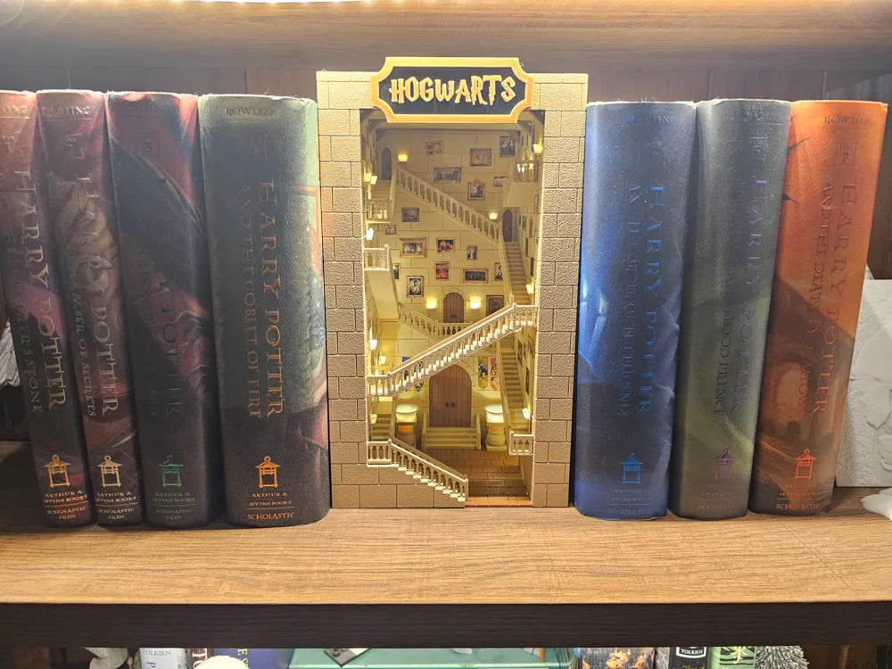 Harry Potter Hogwarts Book Nook