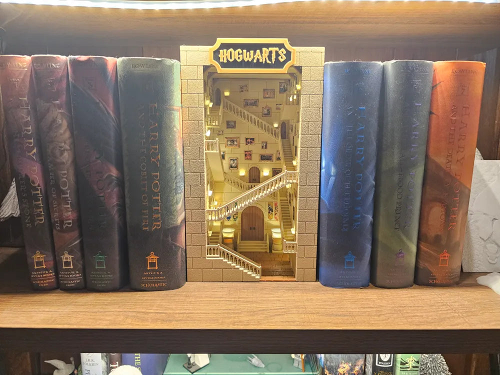 Harry Potter Hogwarts Book Nook