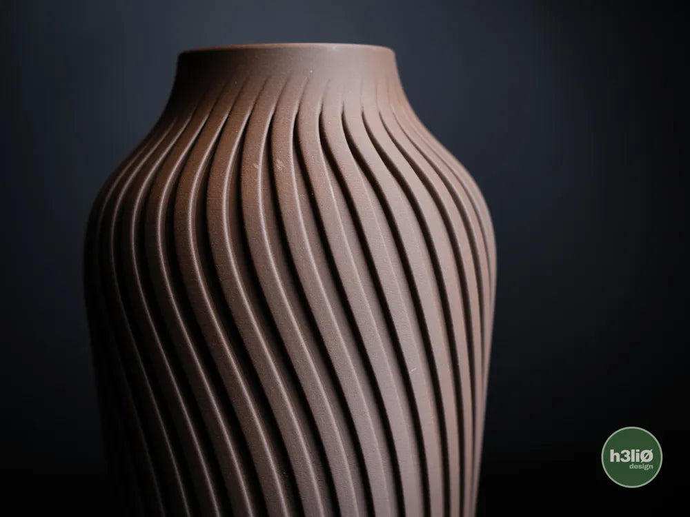 radiate · vase