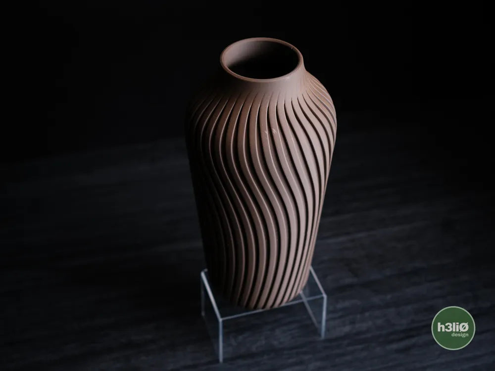 radiate · vase
