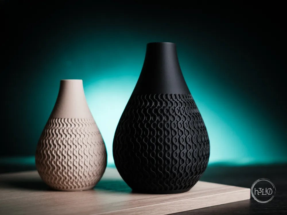 echo · vase