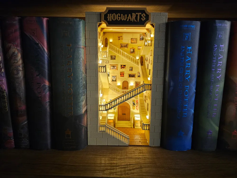 Harry Potter Hogwarts Book Nook