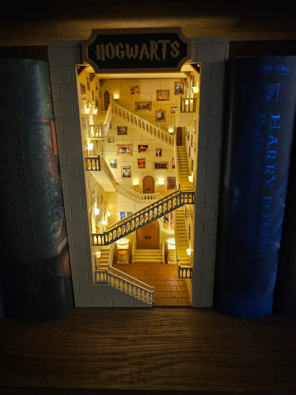 Harry Potter Hogwarts Book Nook
